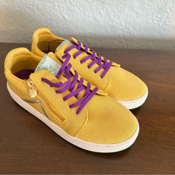 NWOT Womens Kokolu Comfort Knit Yellow Sneaker Size 10 - Picture 3 of 11